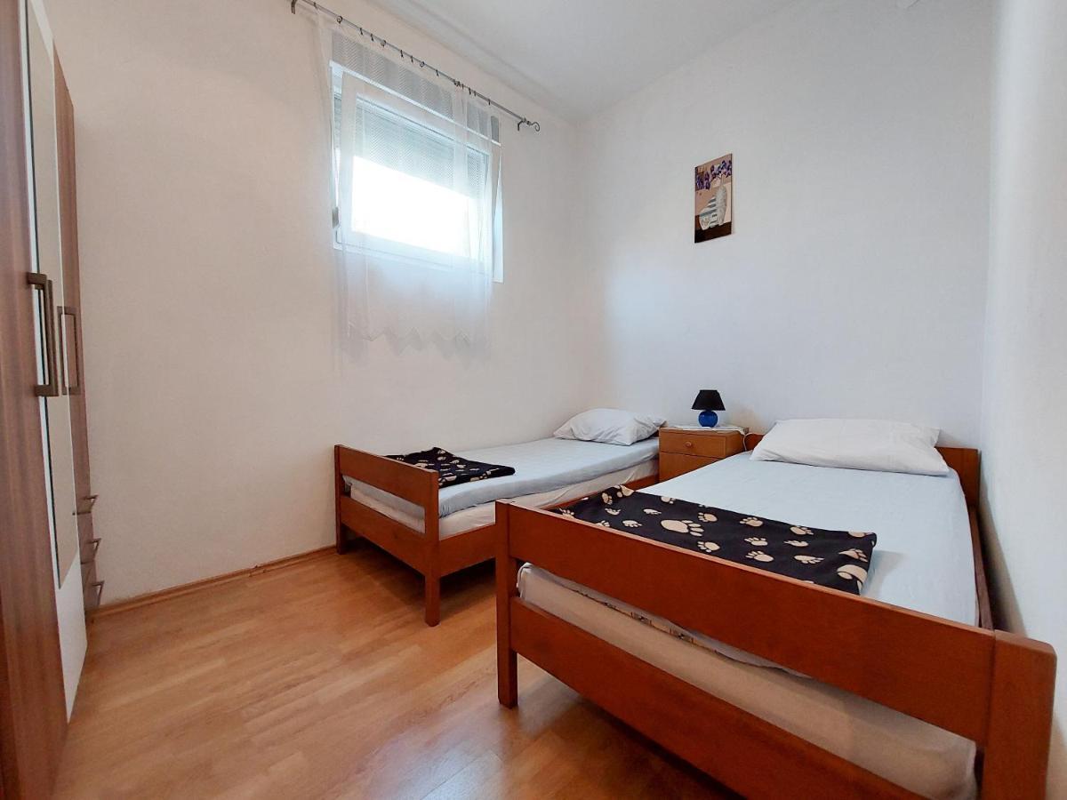 Apartment Ankica Punat Eksteriør billede