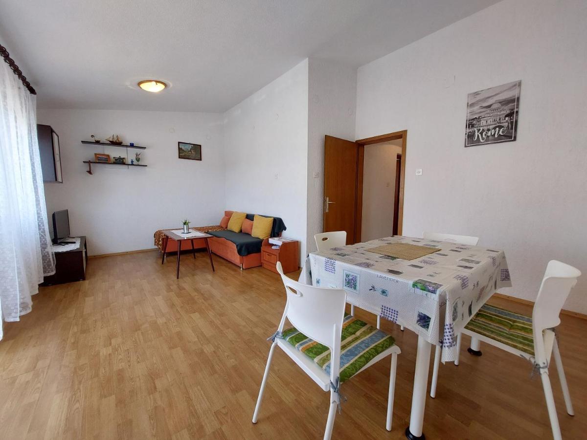 Apartment Ankica Punat Eksteriør billede