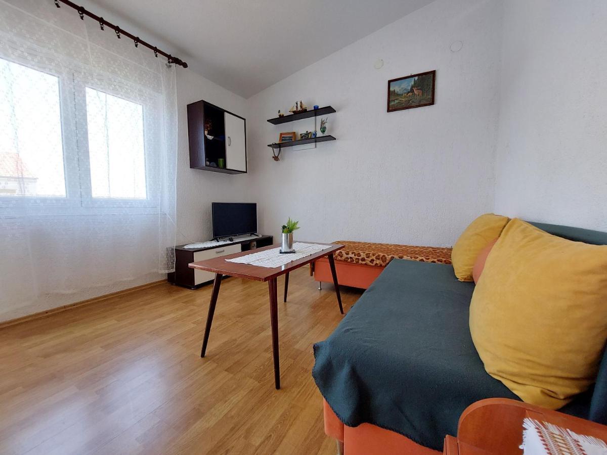 Apartment Ankica Punat Eksteriør billede