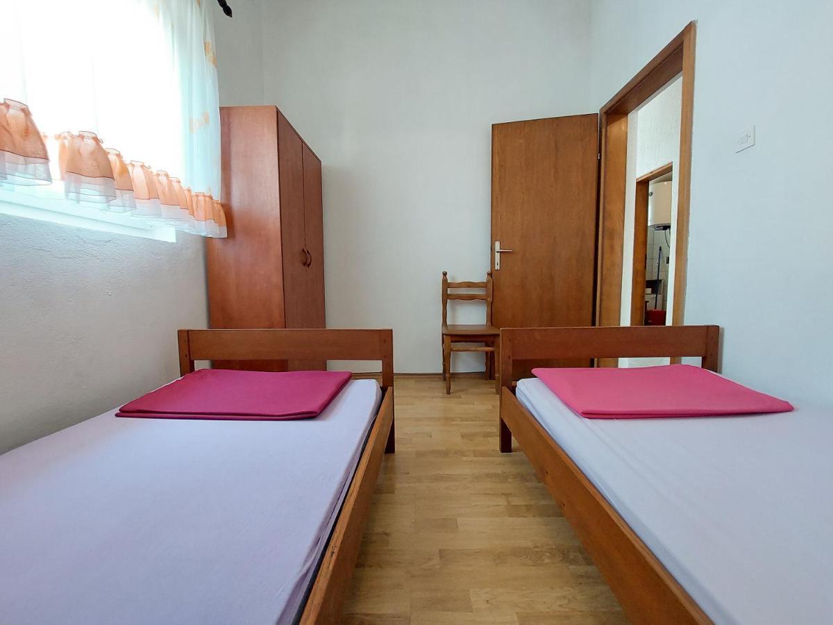 Apartment Ankica Punat Eksteriør billede