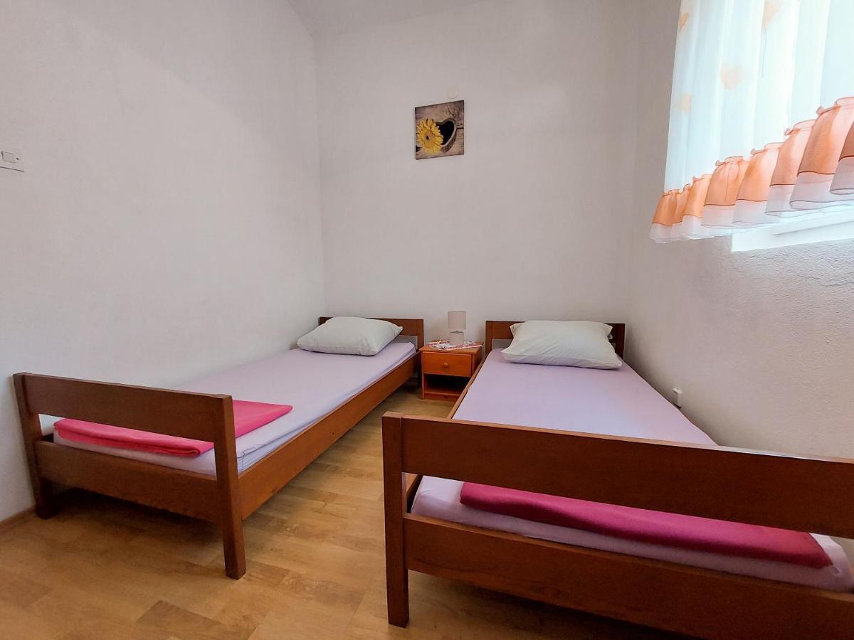 Apartment Ankica Punat Eksteriør billede